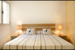 Madrid apartment with large beds